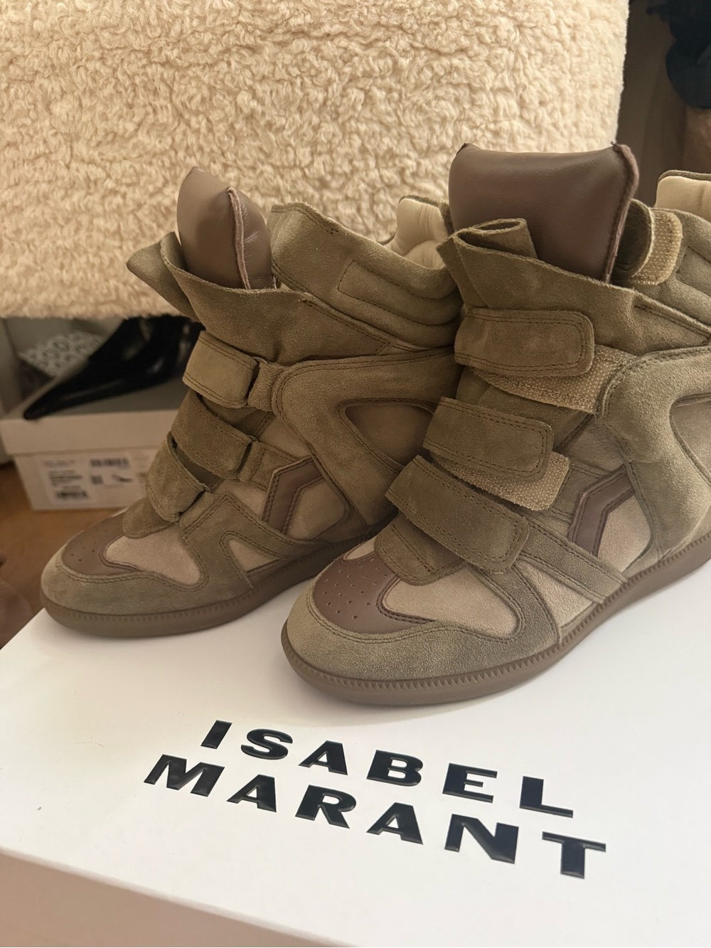 Isabel Marant Bekett High-Top Sneakers in Green - Picture 3 of 4